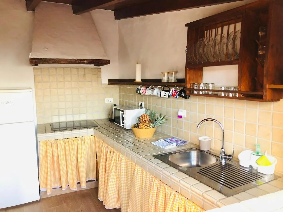 Vivienda Vacacional Tinganar 1501 Villa Frontera 0*,